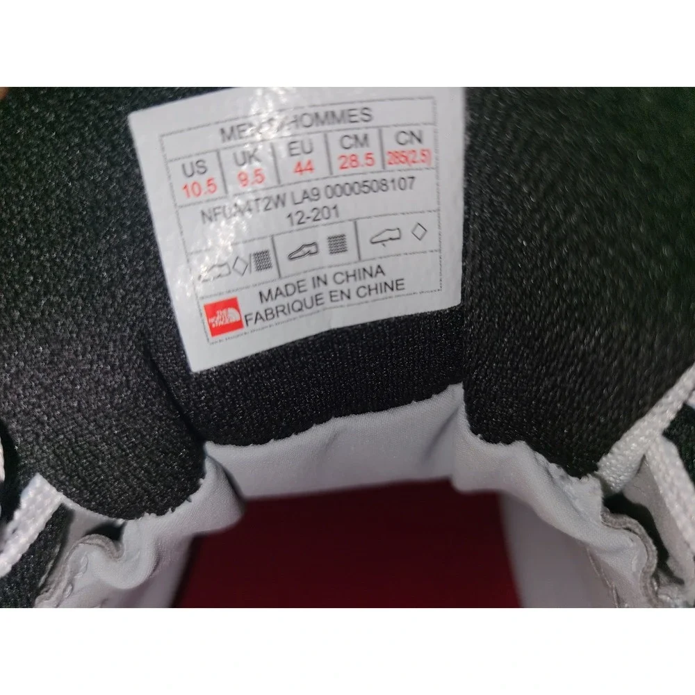 The North Face Mens Vectiv Exploris Futurelight White Black NF0A4T2W Size 10.5